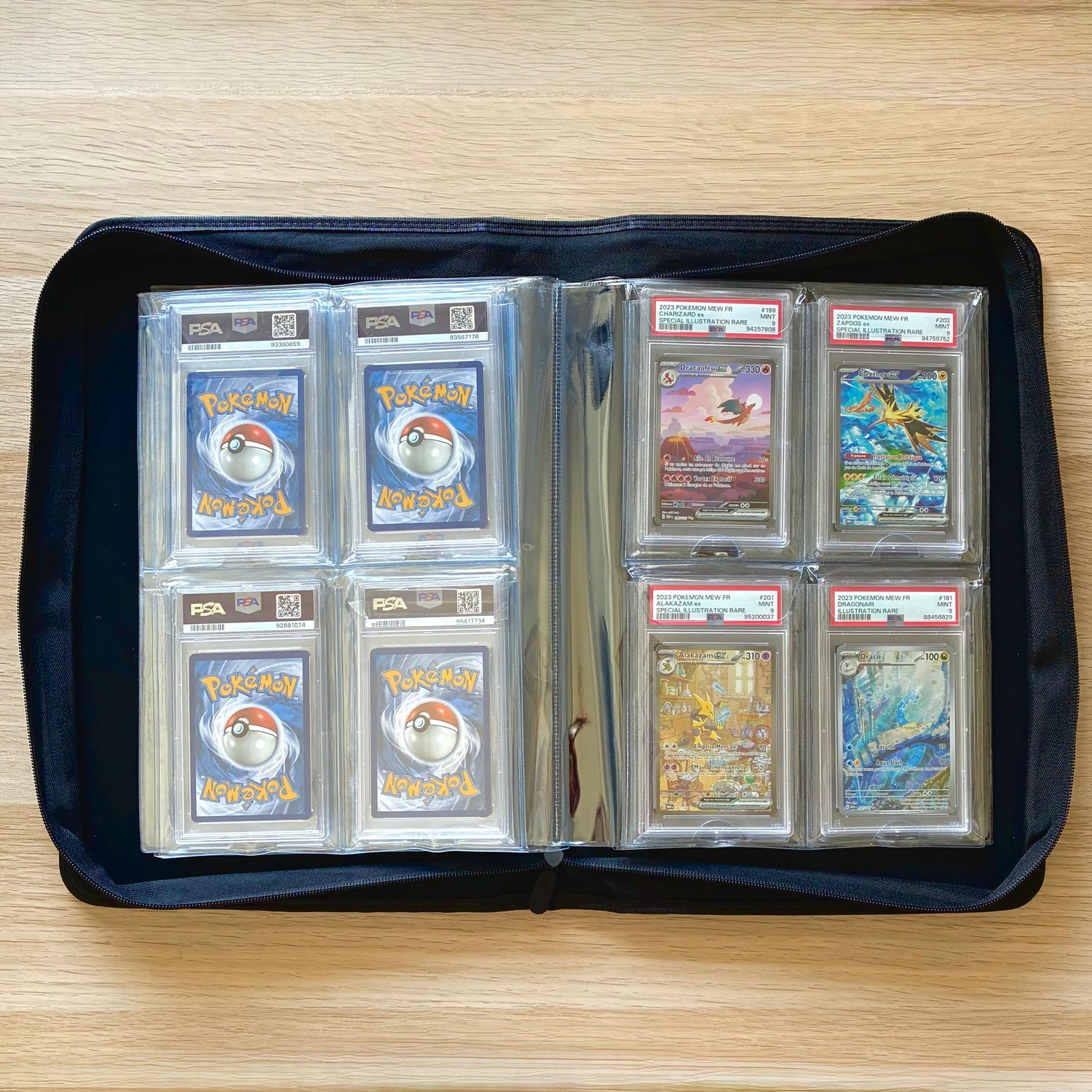 Classeur binder premium Demonshield pour cartes gradées PSA et PCA, 10 pages souples, capacité 40 cartes Pokémon