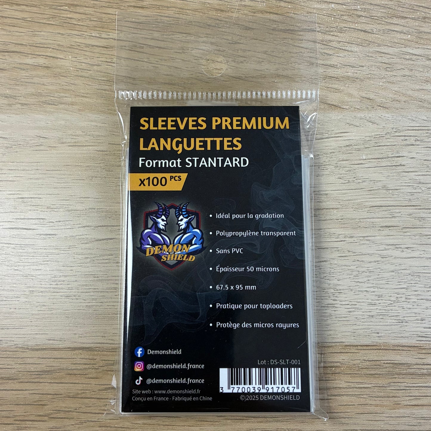 toploaders et sleeves languettes demonshield